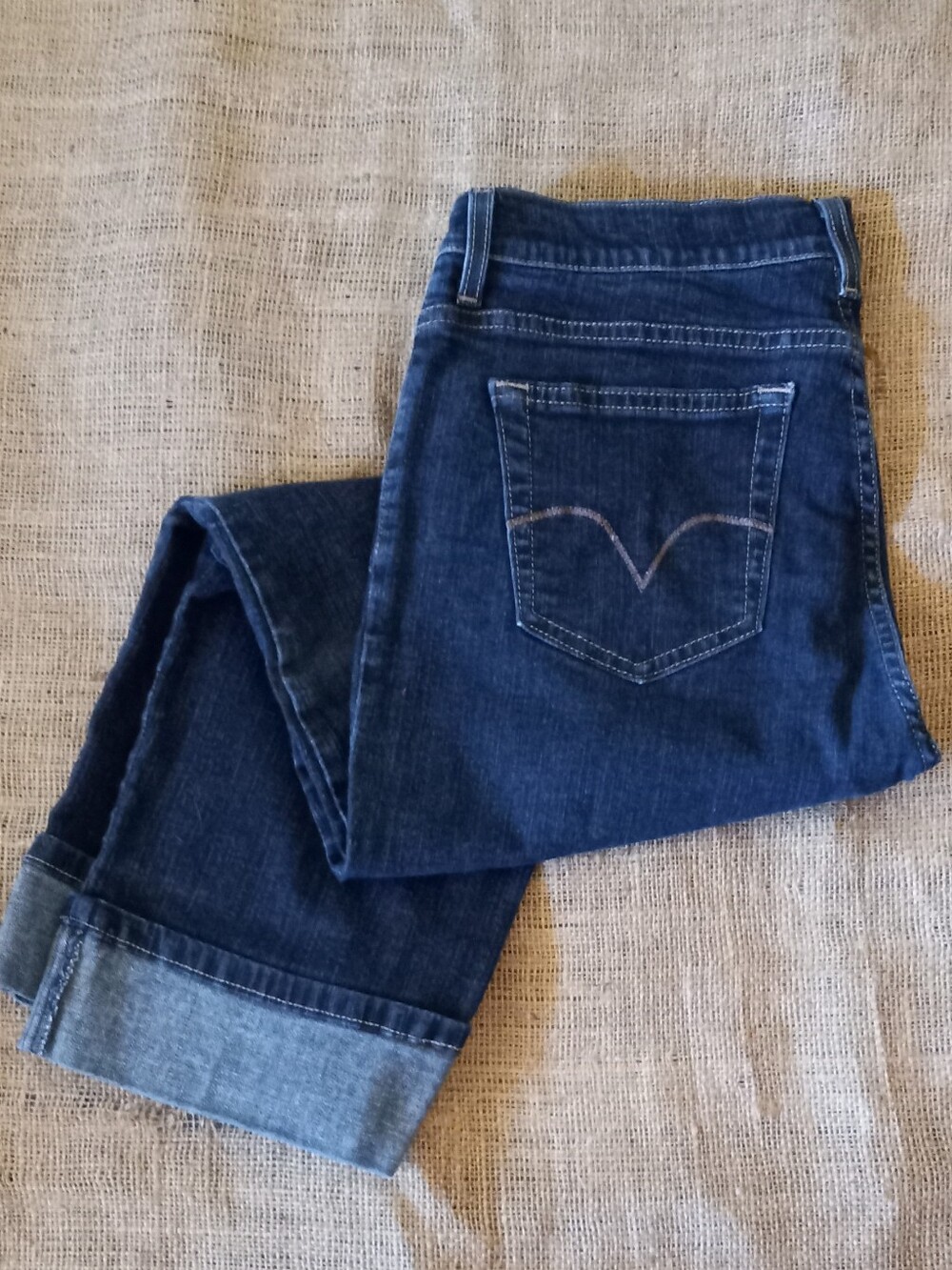 Levi's Dark Blue Women’s Capri Jeans with Cuff Sz 14